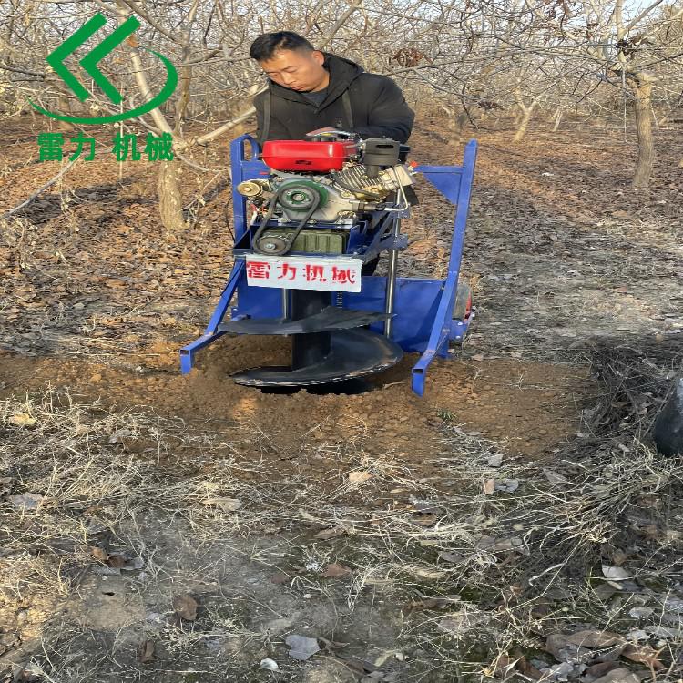 雙輪種植挖坑機.jpg 雙輪種植挖坑機.jpg